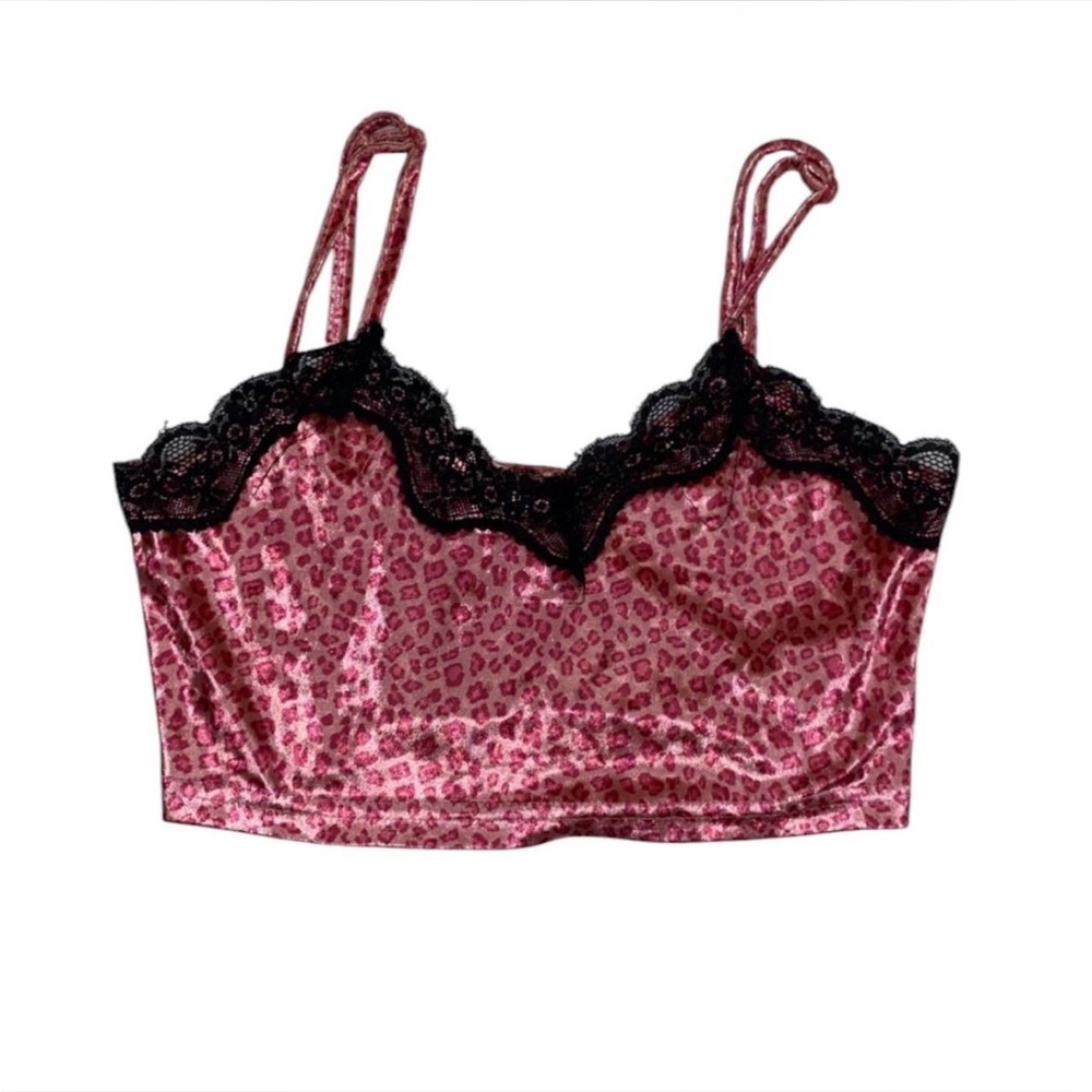 women’s pink leopard print crop top with lace trim